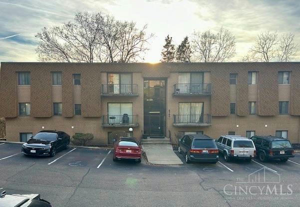 6782 HARRISON AVE APT 86, GREEN TWP, OH 45247, photo 1 of 13
